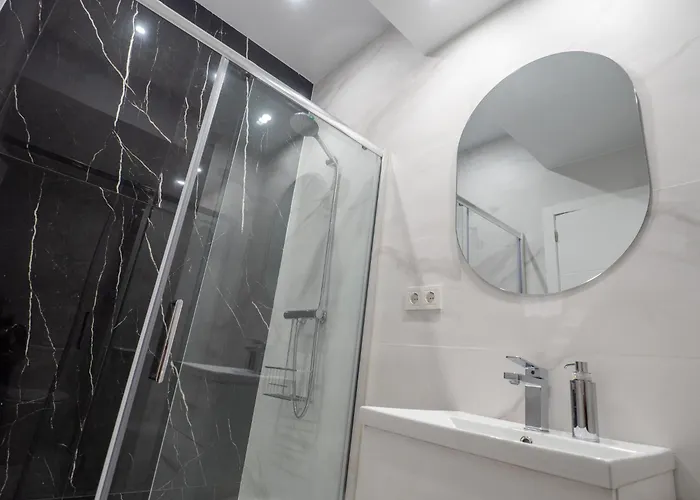 Bhost - Conde Apartment *